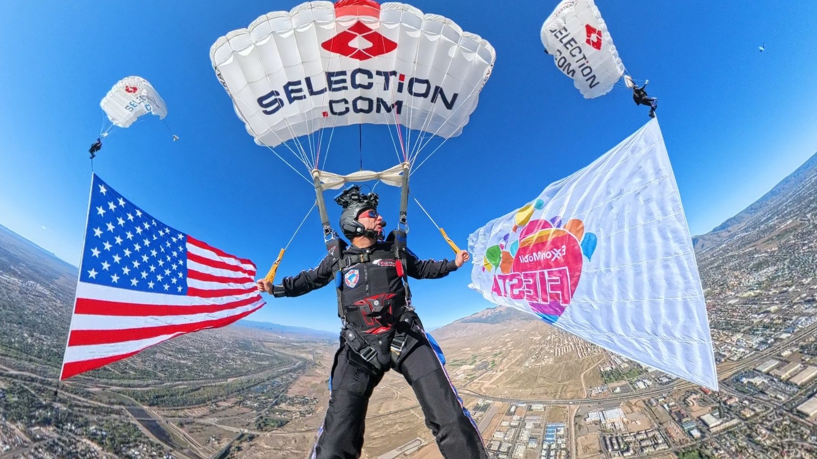 Fiesta banner flyby